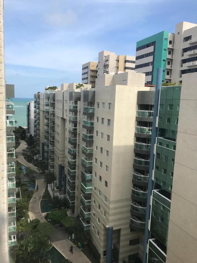 Apartamento Condomínio De Luxo A Beira Mar!